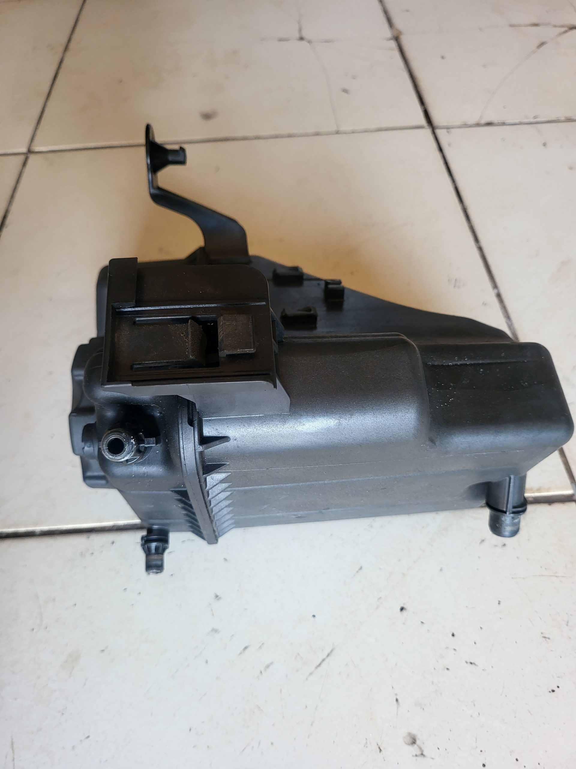 BMW coolant expansion tank 17138677649