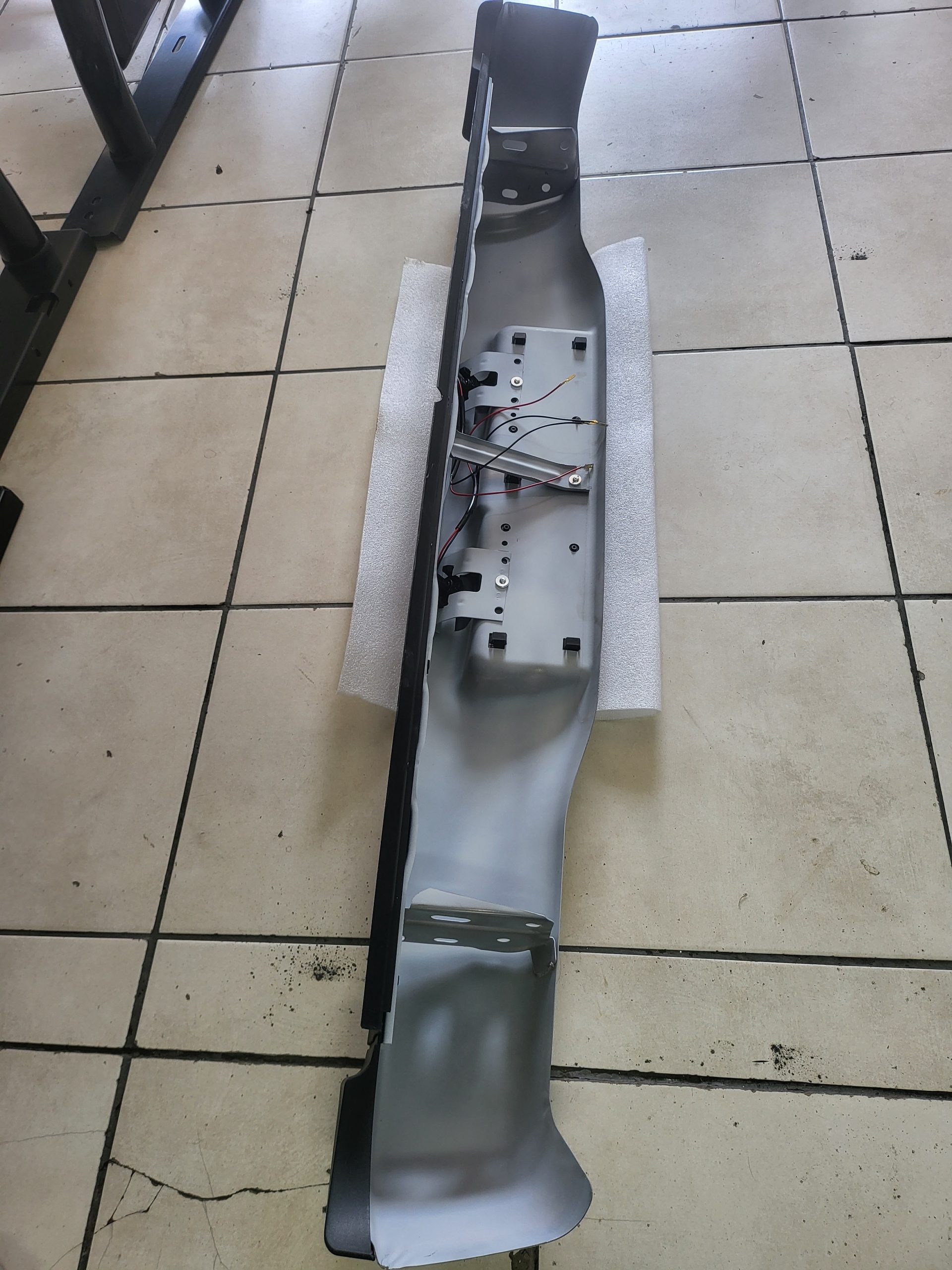 Toyota Hilux D4D back bumper rear bumper replacement