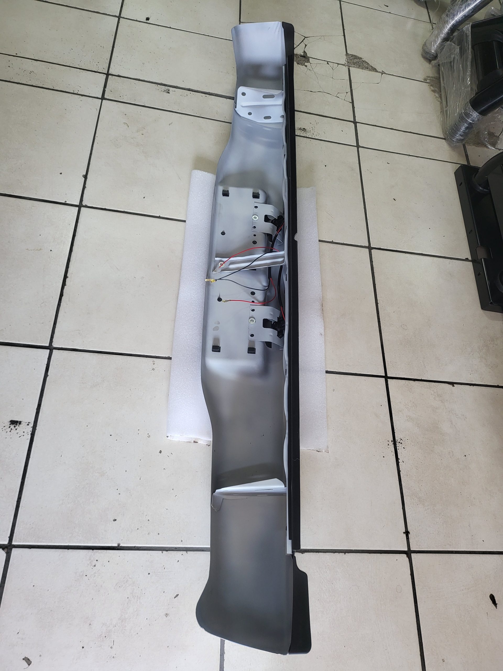 Toyota Hilux D4D back bumper rear bumper replacement